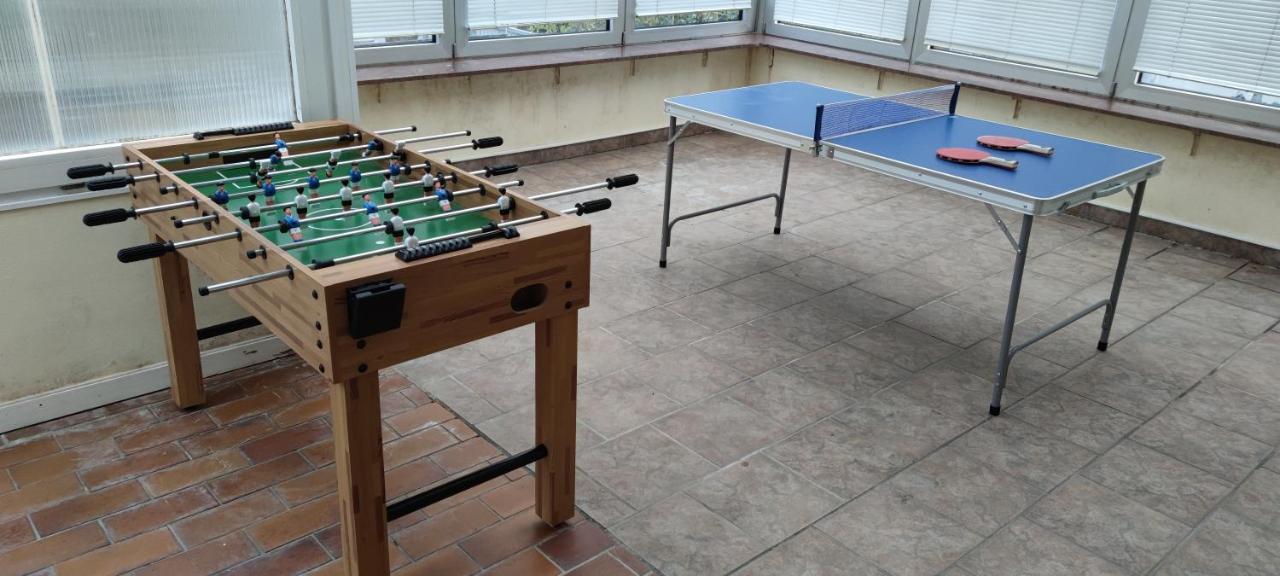 Schoene Und Optimal Gelegene Wohnung Weisskirchen Buitenkant foto